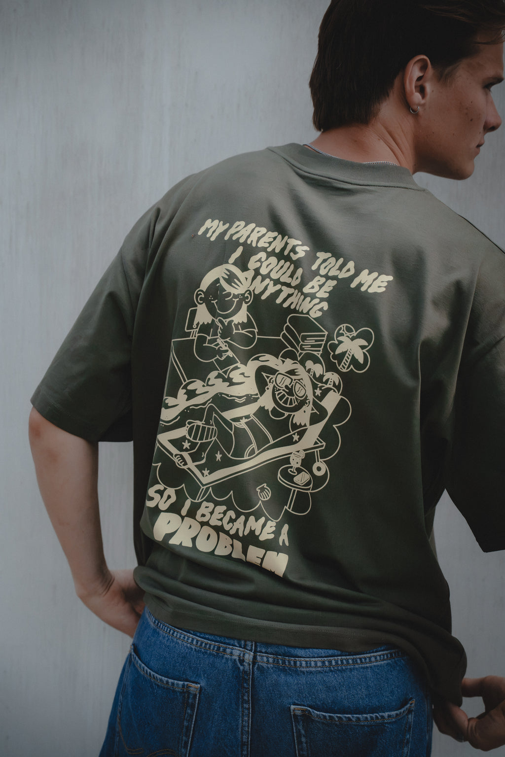 T-shirt Problem kaki