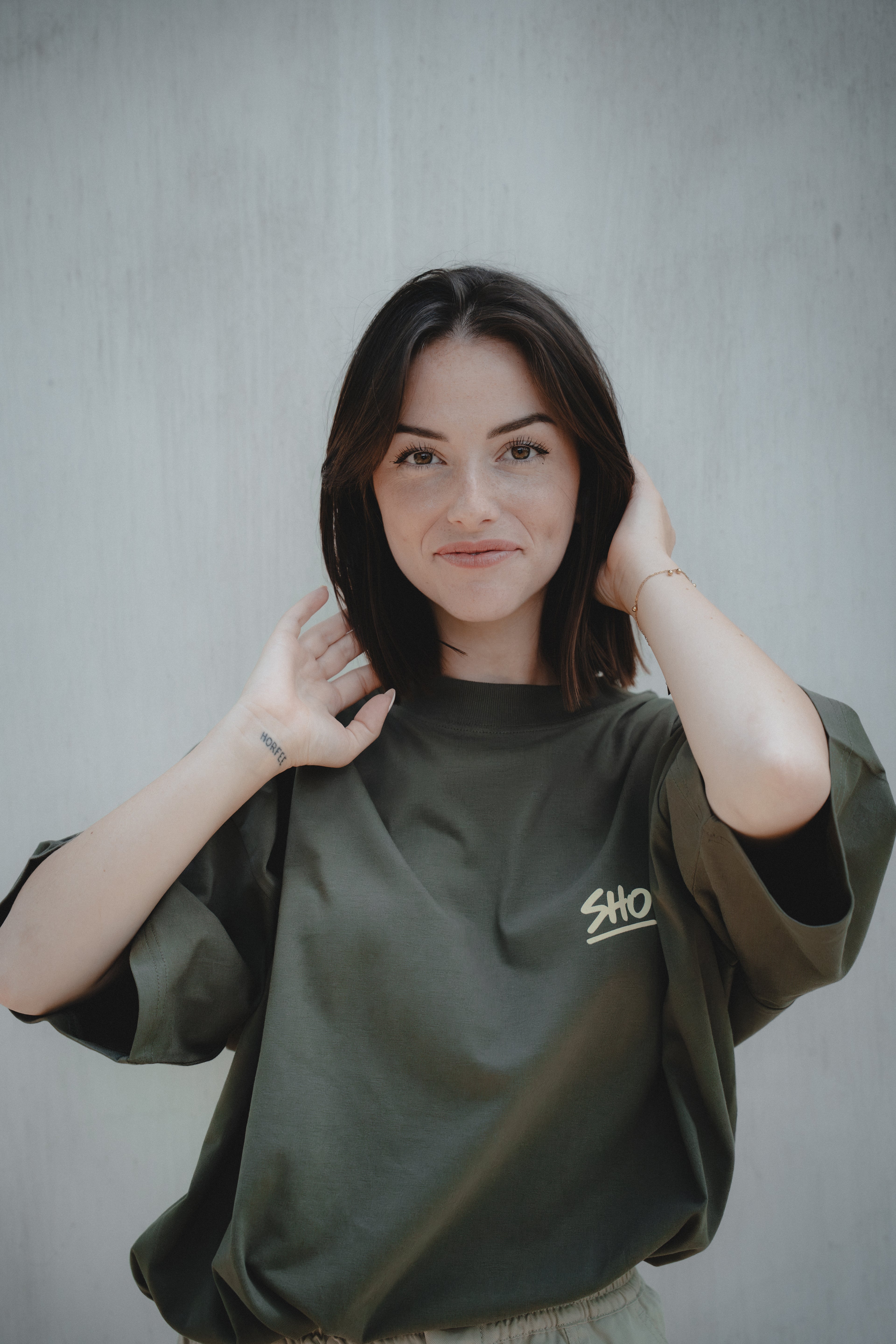 T-shirt Problem kaki